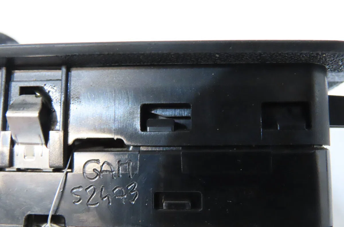 Commande lève-glace porte avant gauche Bmw 3 Gran Turismo (F34) 320 d xdrive (2013-2015) occasion — photo 4