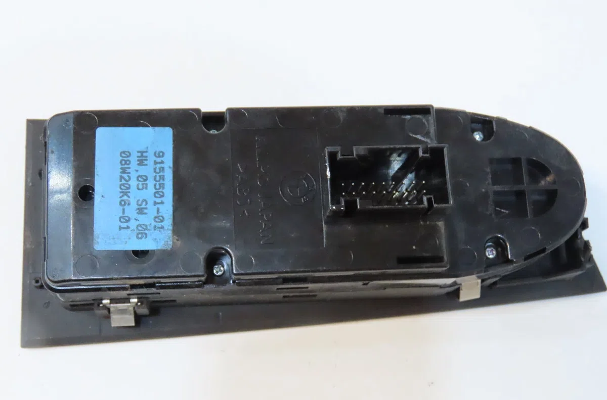 Commande lève-glace porte avant gauche Bmw 3 Touring (E91) 320 i (2005-2012) occasion — photo 2