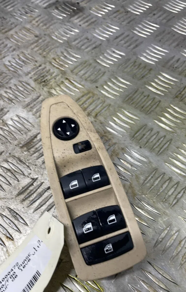 Commande lève-glace porte avant gauche BMW SERIE 3 F30 PHASE 1 occasion
