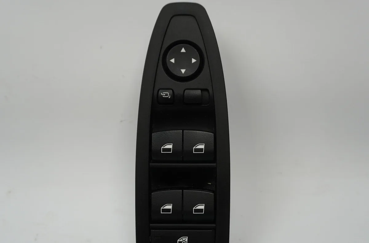 Commande lève-glace porte avant gauche Bmw X1 (F48) Sdrive 16 d (2014) occasion