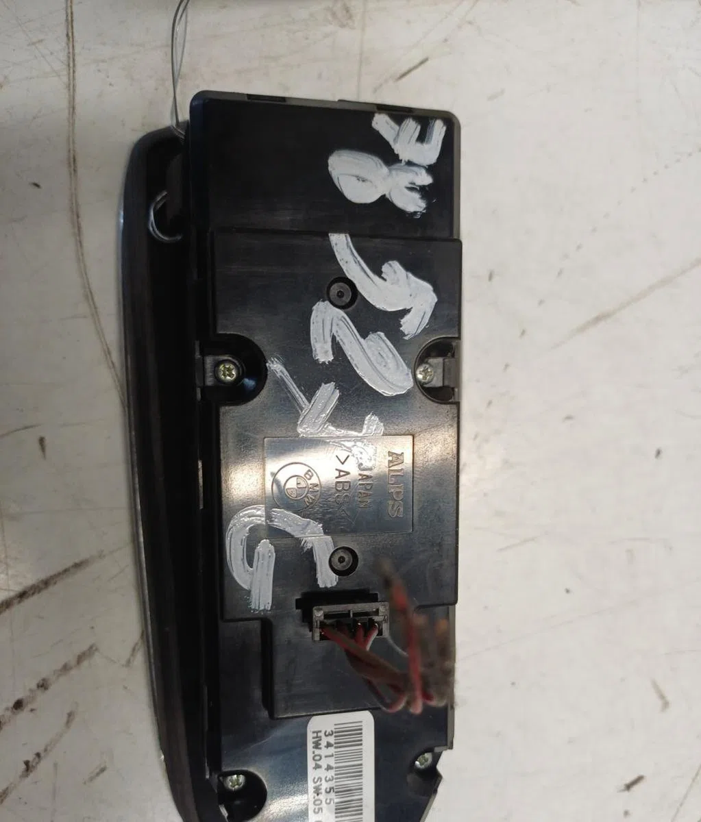 Commande lève-glace porte avant gauche BMW X3 E83 PHASE 2 occasion — photo 3