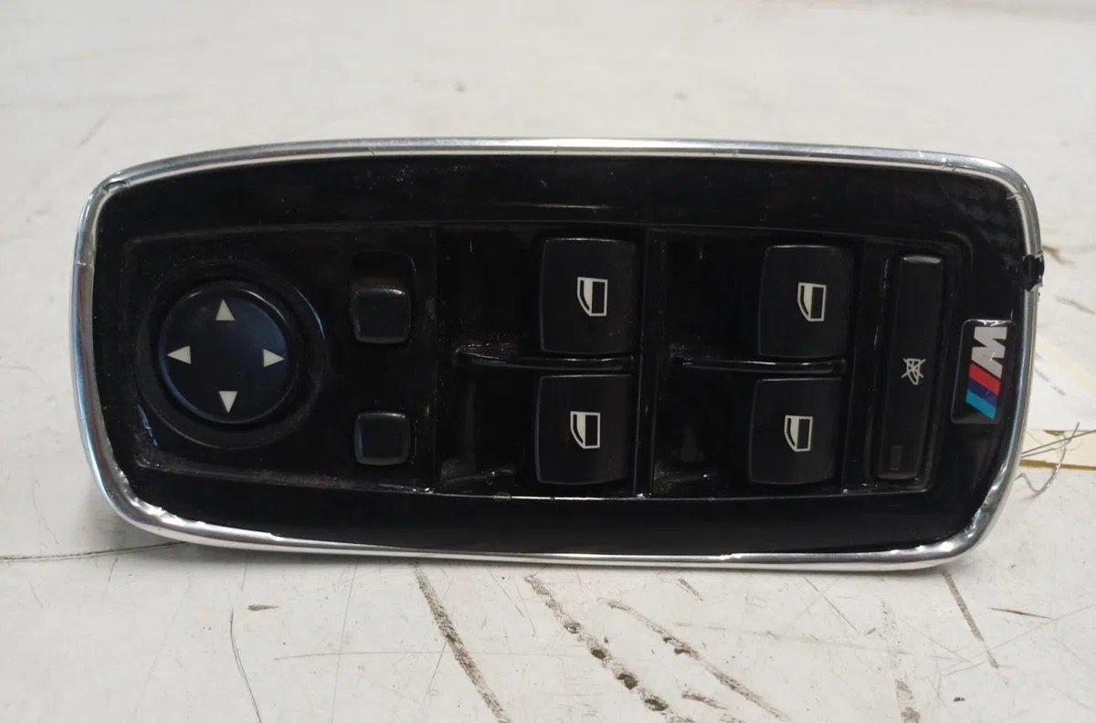 Commande lève-glace porte avant gauche BMW X3 E83 PHASE 2 occasion — photo 4