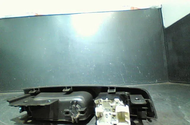 Commande lève-glace porte avant gauche Chevrolet SPARK (M300) 1.0 (2010) 5 portes occasion