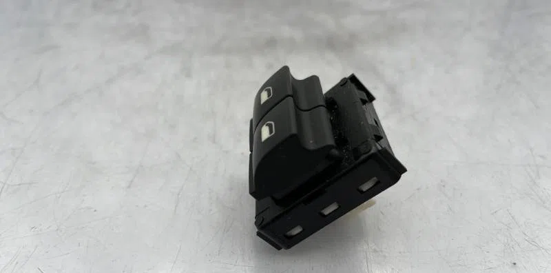 Commande lève-glace porte avant gauche CITROEN C3 3 PHASE 2 occasion — photo 3