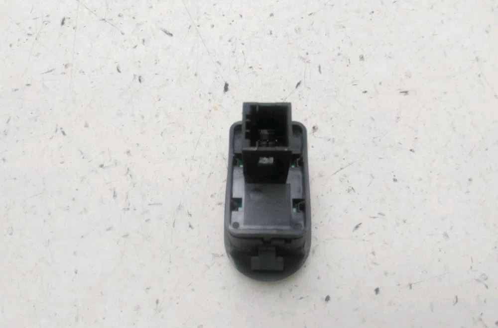 Commande lève-glace porte avant gauche Citroen C3 I (FC_, FN_) 1.4 hdi (2003-2011) 5 portes occasion