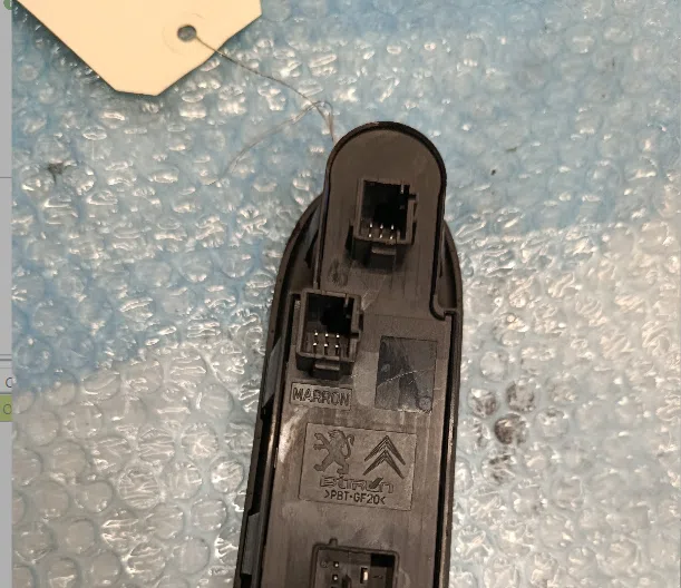 Commande lève-glace porte avant gauche Citroen C3 PICASSO (SH_) 1.6 hdi 90 (2010) 5 portes occasion