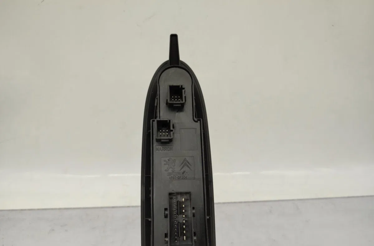 Commande lève-glace porte avant gauche CITROEN C4 2 PHASE 1 occasion