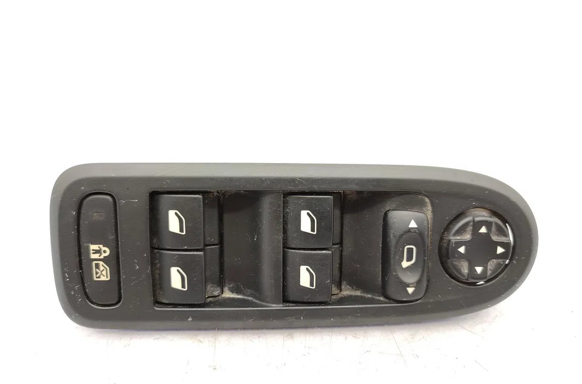 Commande lève-glace porte avant gauche CITROEN C5 2 occasion — photo 2