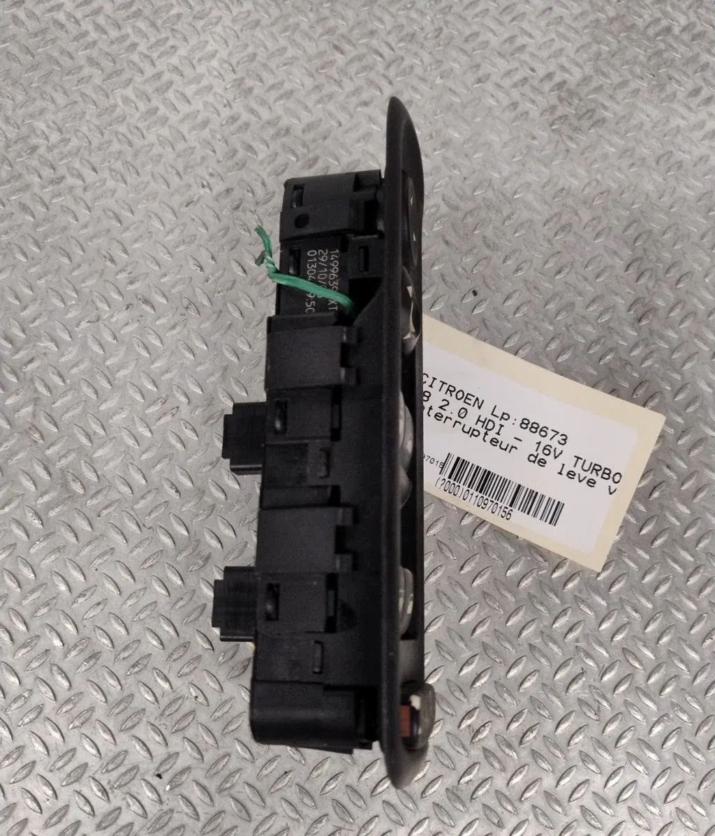 Commande lève-glace porte avant gauche CITROEN C8  C8 occasion — photo 2