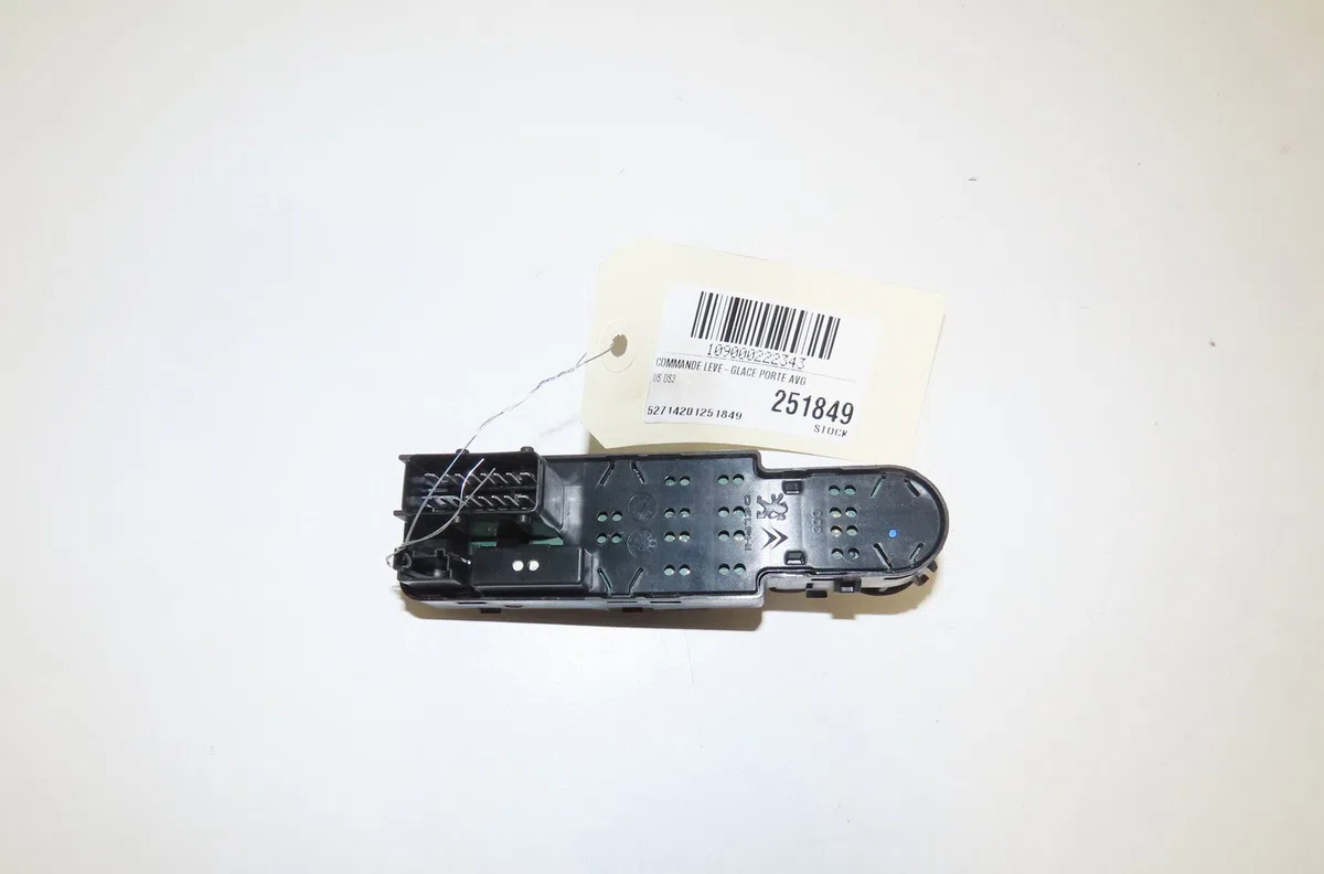 Commande lève-glace porte avant gauche Citroen DS3 (SA_) 1.6 hdi 90 (2009-2015) 3 portes occasion — photo 2