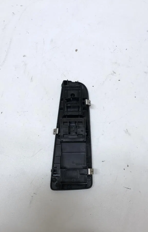 Commande lève-glace porte avant gauche Fiat BRAVO II (198_) 1.6 d multijet (198axh1b) (2007-2014) 5 portes occasion — photo 3