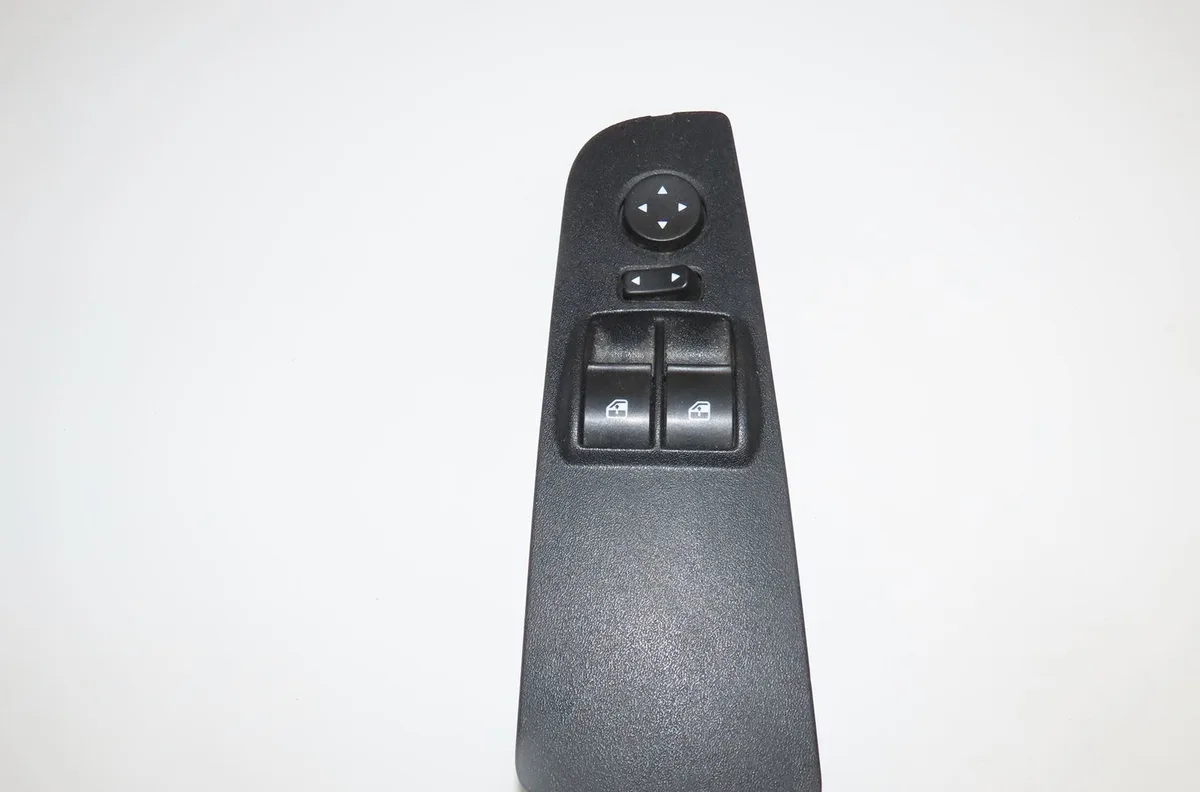 Commande lève-glace porte avant gauche Fiat BRAVO II (198_) 1.6 d multijet (198axm1b) (2008-2014) occasion