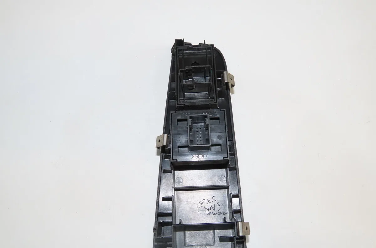 Commande lève-glace porte avant gauche Fiat BRAVO II (198_) 1.6 d multijet (198axm1b) (2008-2014) occasion — photo 2