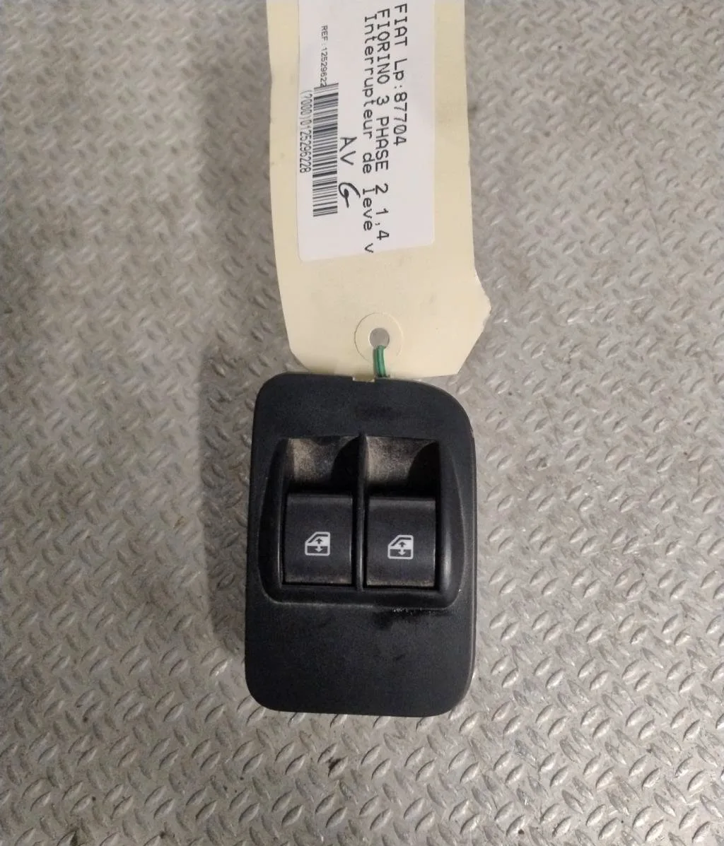 Commande lève-glace porte avant gauche FIAT FIORINO 3 FIORINO 3 PHASE 2 occasion