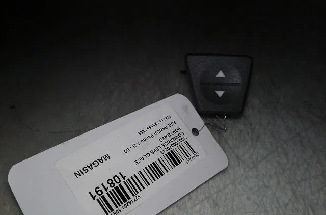 Commande lève-glace porte avant gauche Fiat PANDA (169_) 1.2 (169.axb11, 169.axb1a) (2003) 5 portes occasion — photo 3