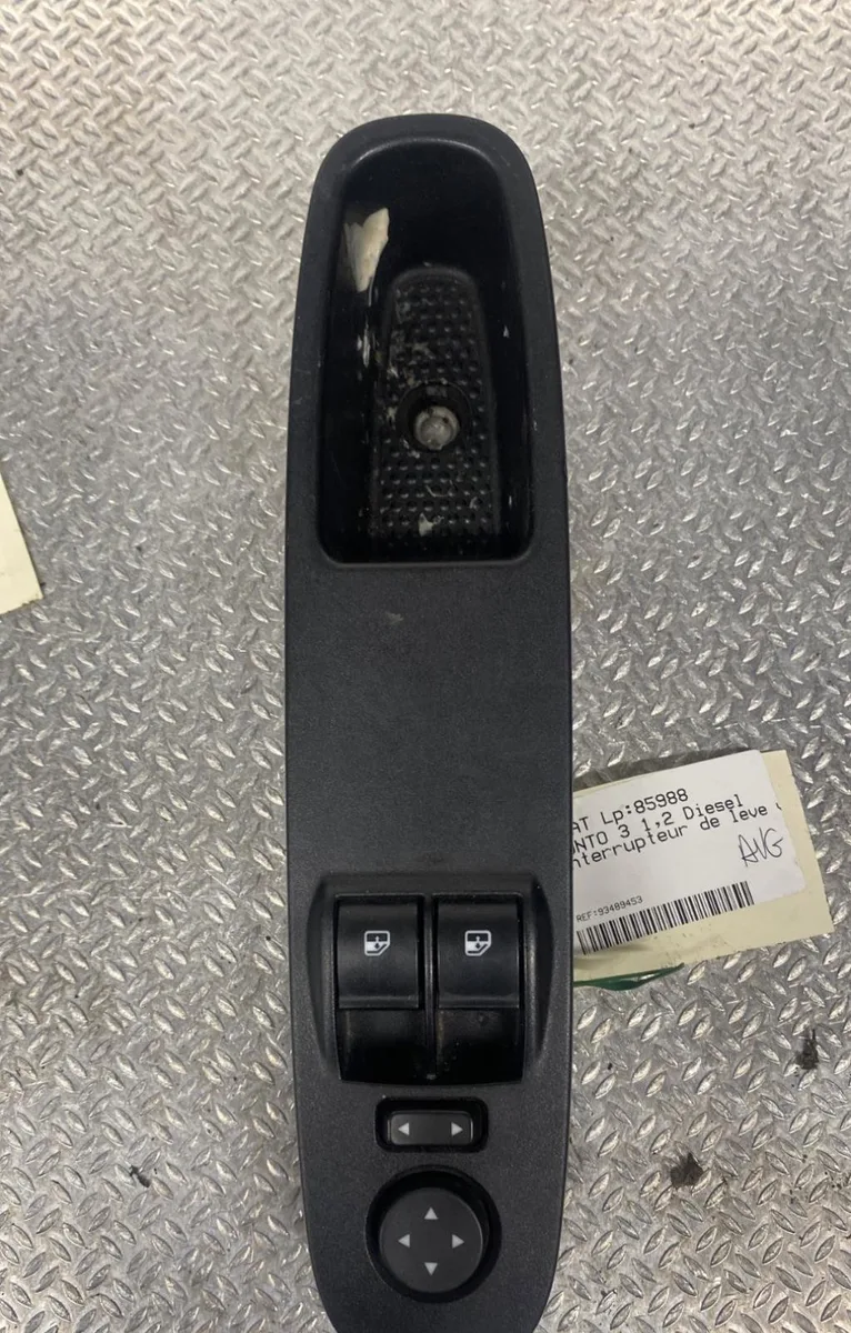 Commande lève-glace porte avant gauche FIAT PUNTO 3  PUNTO 3 occasion