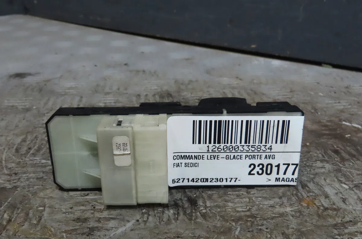Commande lève-glace porte avant gauche Fiat SEDICI (189_) 1.9 d multijet (2006-2011) occasion — photo 2
