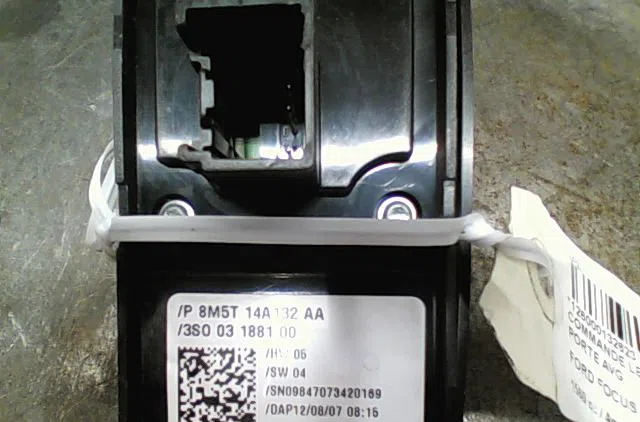 Commande lève-glace porte avant gauche Ford C-MAX (DM2) 1.6 tdci (2007-2010) 5 portes occasion — photo 3