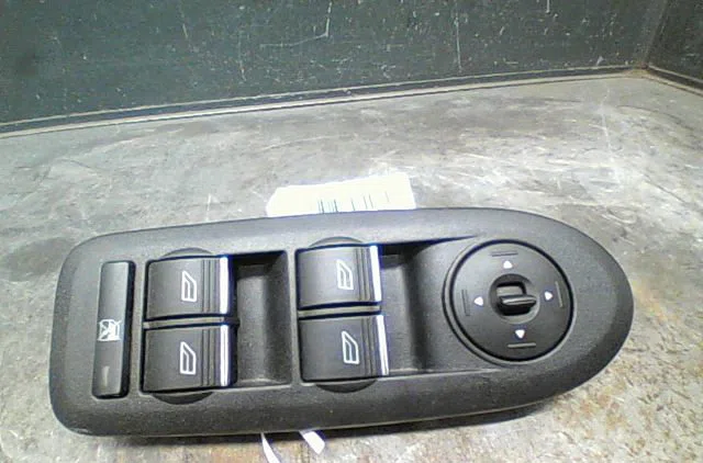 Commande lève-glace porte avant gauche Ford C-MAX (DM2) 1.6 tdci (2007-2010) 5 portes occasion — photo 4