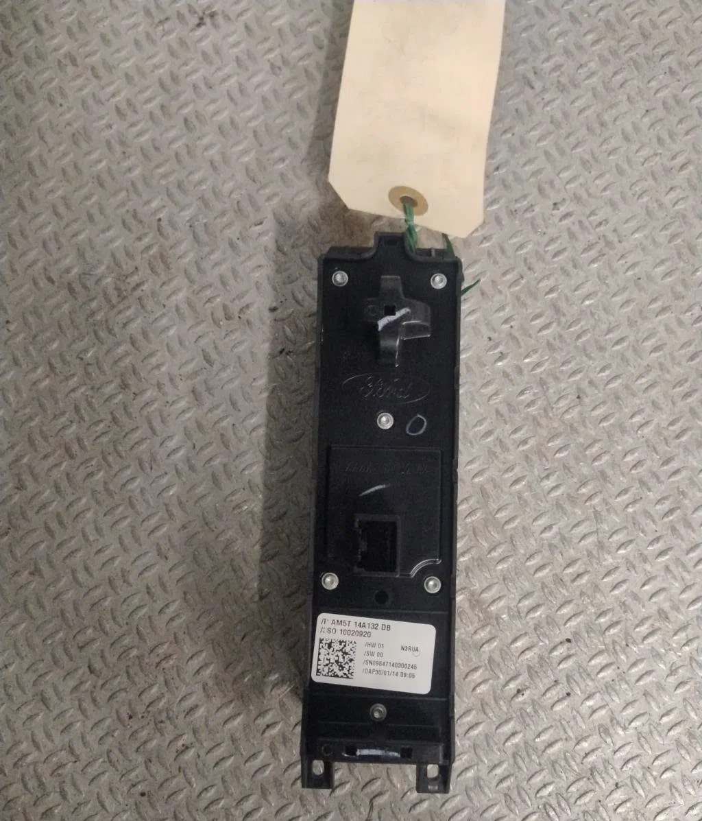 Commande lève-glace porte avant gauche Ford C-MAX II (DXA-CB7, DXA-CEU) 1.0 ecoboost (2012-2019) occasion — photo 2