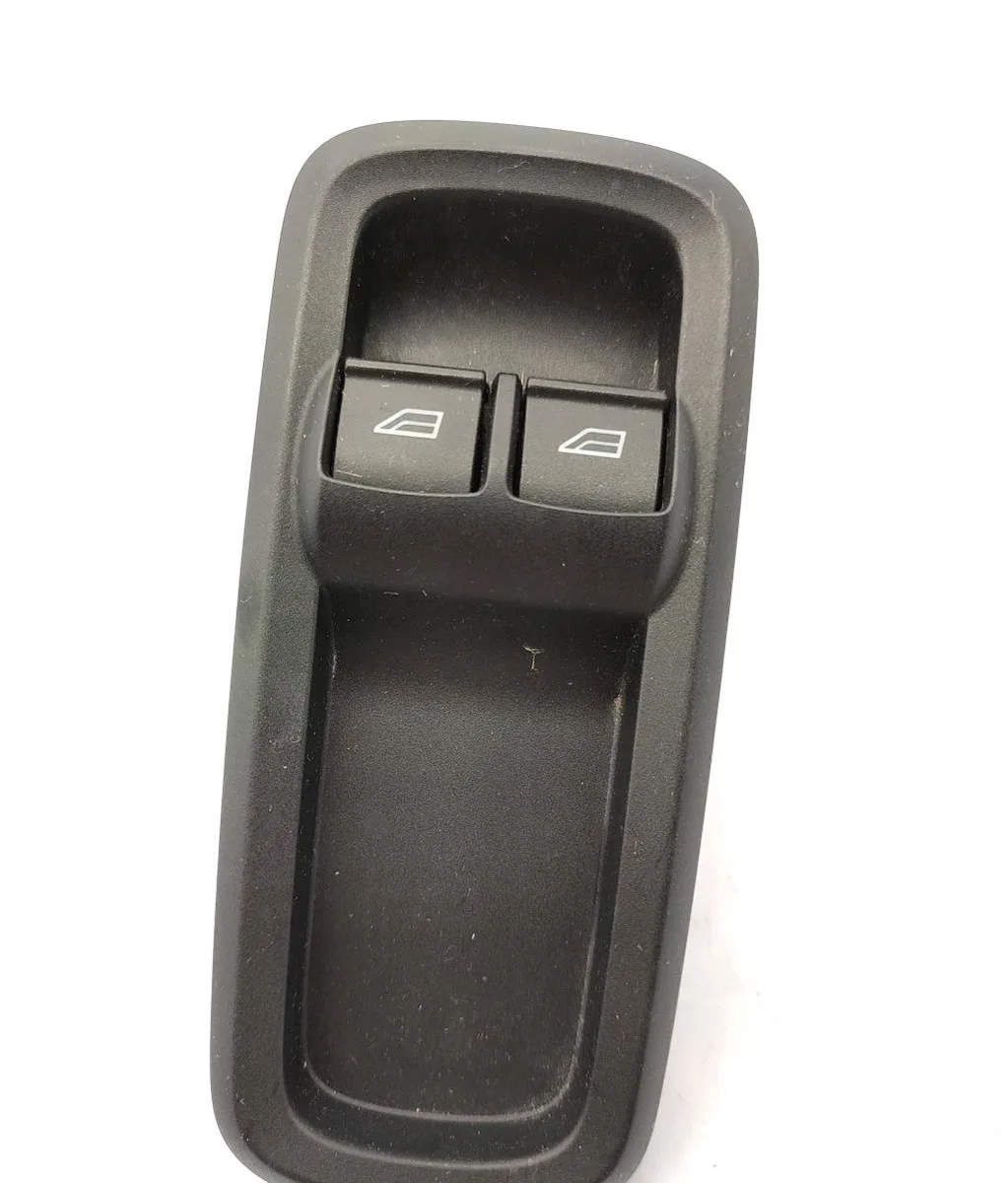 Commande lève-glace porte avant gauche FORD FIESTA 6 PHASE 1 occasion