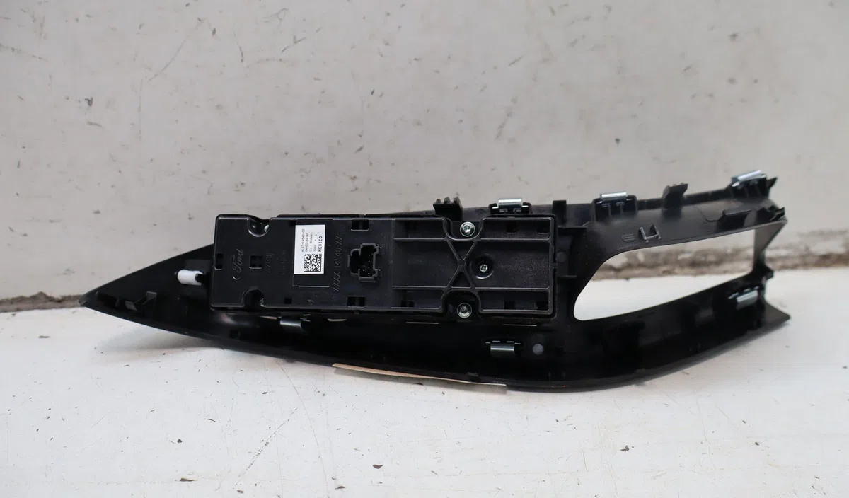 Commande lève-glace porte avant gauche Ford FIESTA VII (HJ, HF) 1.0 ecoboost mhev active (2021) occasion — photo 2