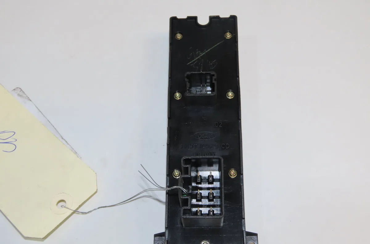 Commande lève-glace porte avant gauche Ford FOCUS C-MAX (DM2) 1.6 tdci (2003-2007) occasion