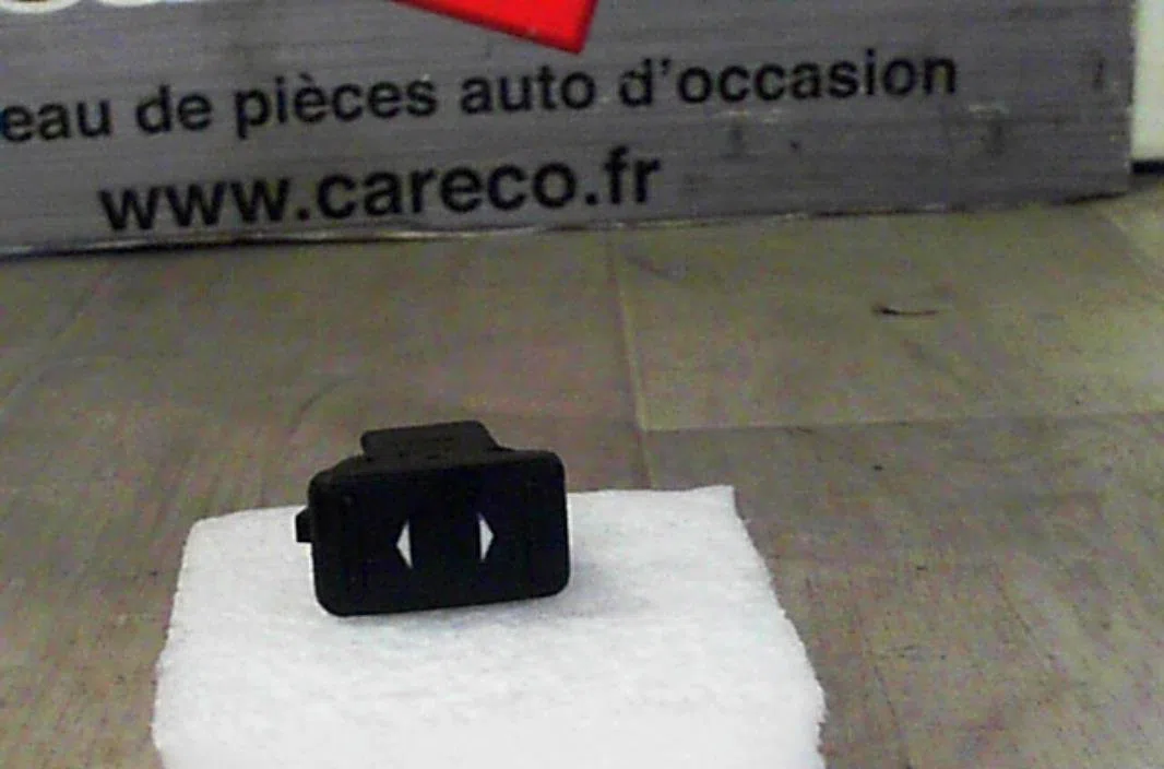Commande lève-glace porte avant gauche Ford FOCUS C-MAX (DM2) 1.6 tdci (2003-2007) occasion — photo 2