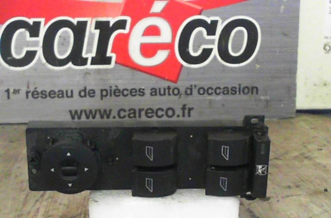 Commande lève-glace porte avant gauche Ford FOCUS II (DA_, HCP, DP) 1.6 tdci (2004-2012) occasion