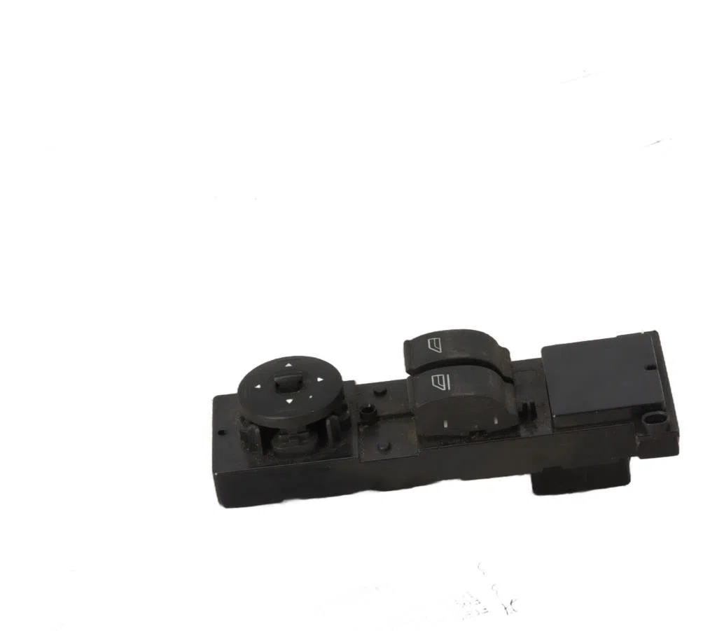 Commande lève-glace porte avant gauche Ford FOCUS II (DA_, HCP, DP) 2.0 tdci (2004-2008) occasion — photo 4