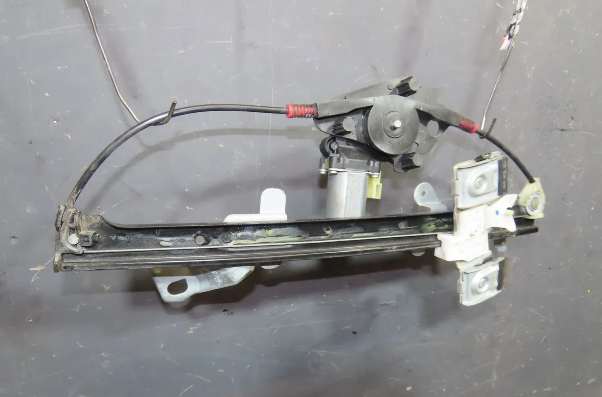 Commande lève-glace porte avant gauche Ford FUSION (JU_) 1.4 (2002-2012) occasion — photo 2