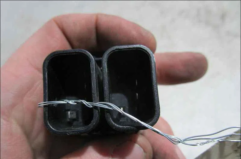 Commande lève-glace porte avant gauche FORD KA I occasion — photo 2
