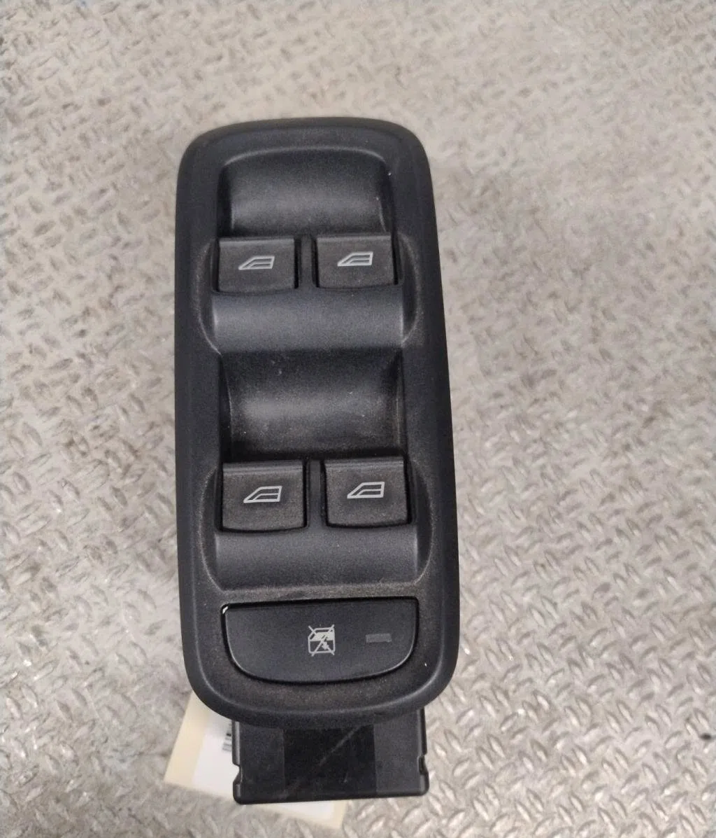 Commande lève-glace porte avant gauche Ford KA III (UK, FK) 1.2 ti-vct (2016) occasion