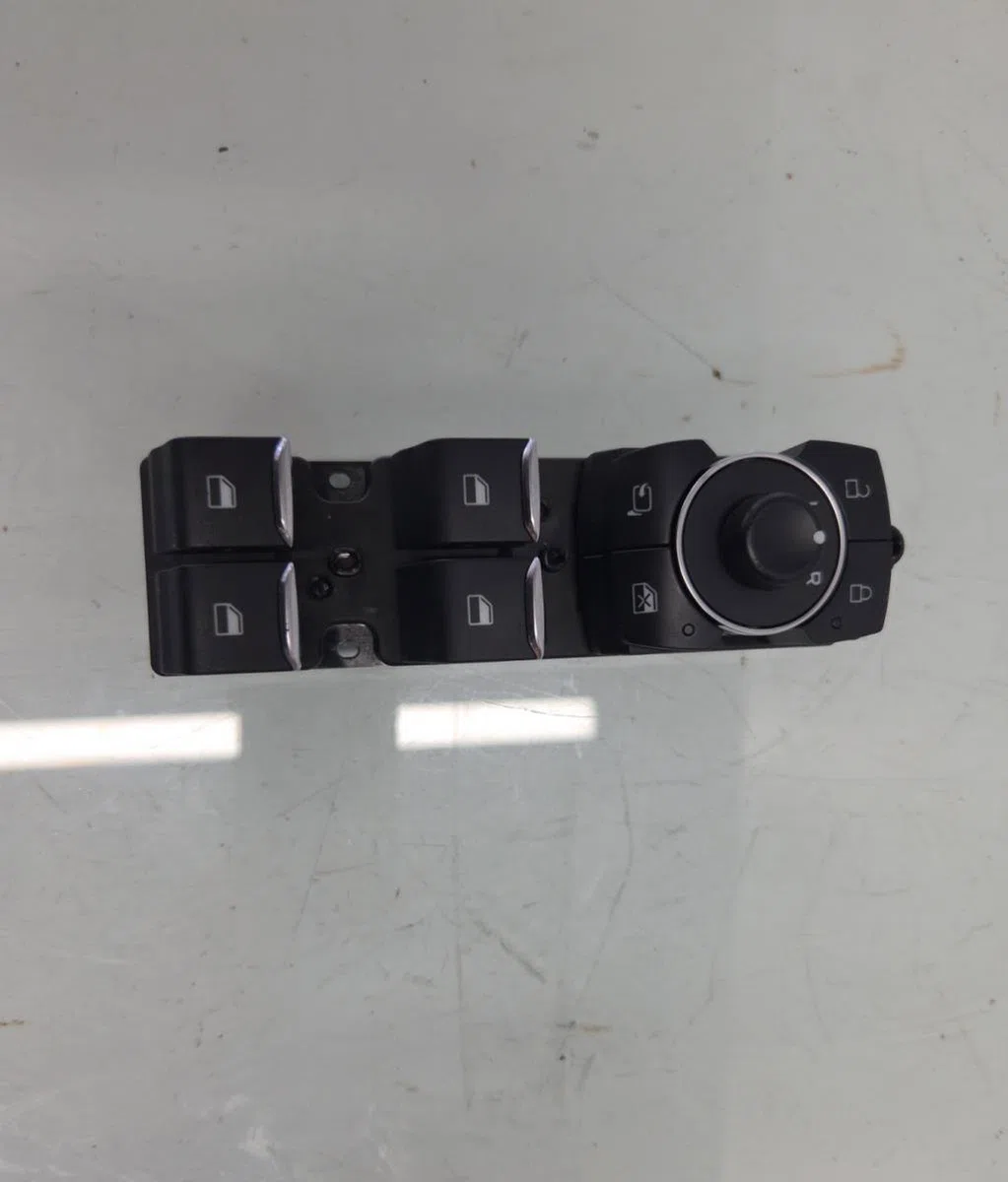 Commande lève-glace porte avant gauche FORD KUGA 3 PHASE 1 occasion