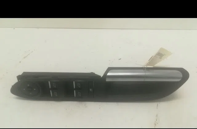 Commande lève-glace porte avant gauche Ford KUGA II (DM2) 2.0 tdci (2013-2014) occasion — photo 4