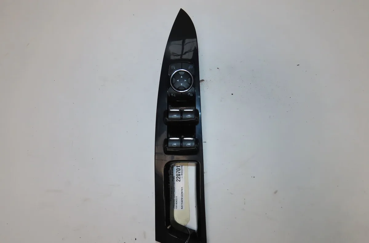 Commande lève-glace porte avant gauche Ford MONDEO V Turnier (CF) 2.0 tdci (2014) occasion