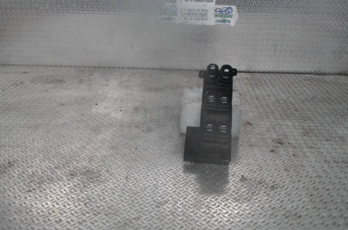 Commande lève-glace porte avant gauche HYUNDAI I 30 1 PHASE 1 occasion