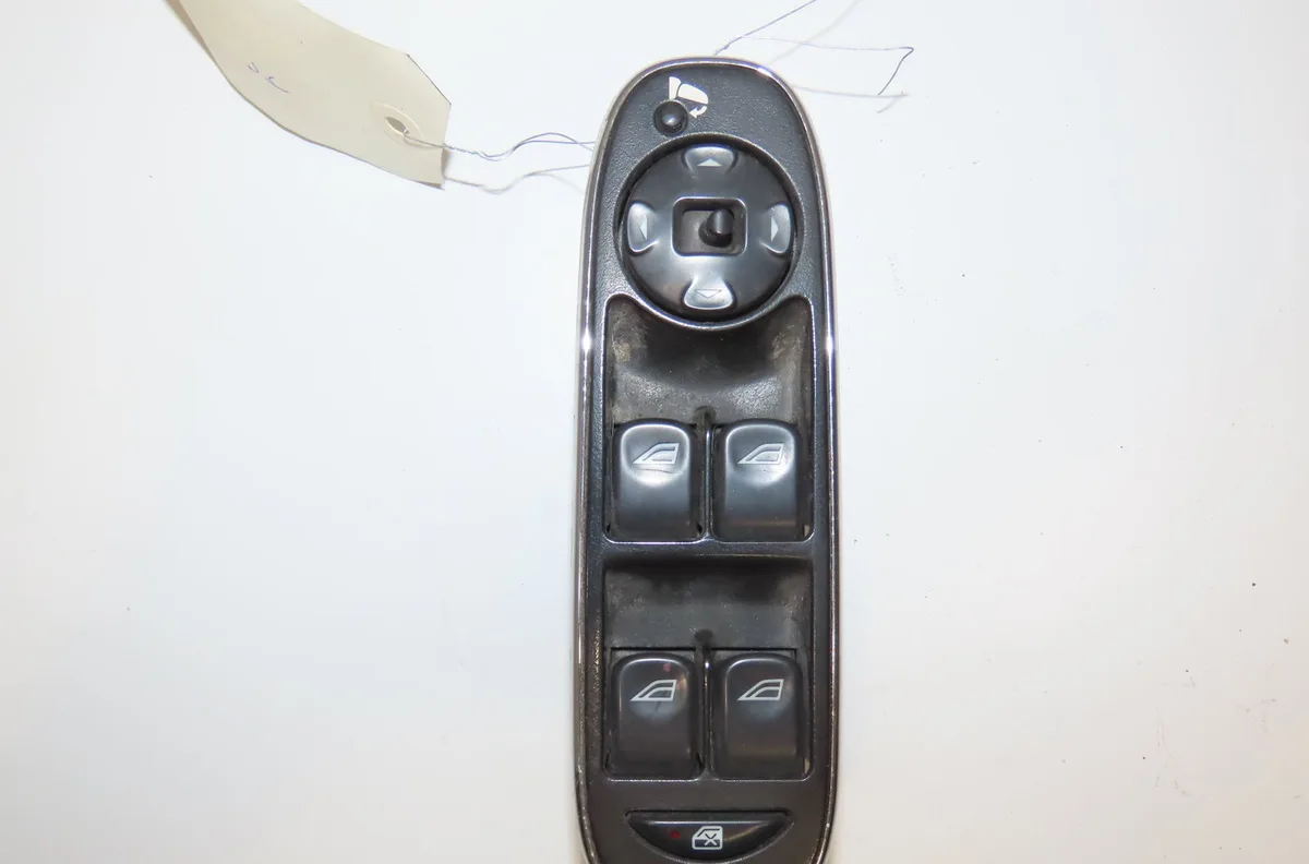 Commande lève-glace porte avant gauche Jaguar XJ (X350, X358) 3.6 (2003-2009) occasion