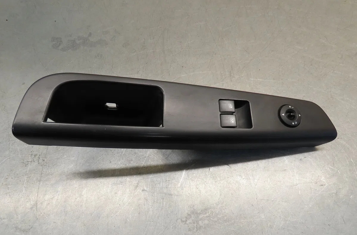Commande lève-glace porte avant gauche Kia CEE'D 3-5 portes (ED) 1.6 crdi 90 (2006-2012) occasion