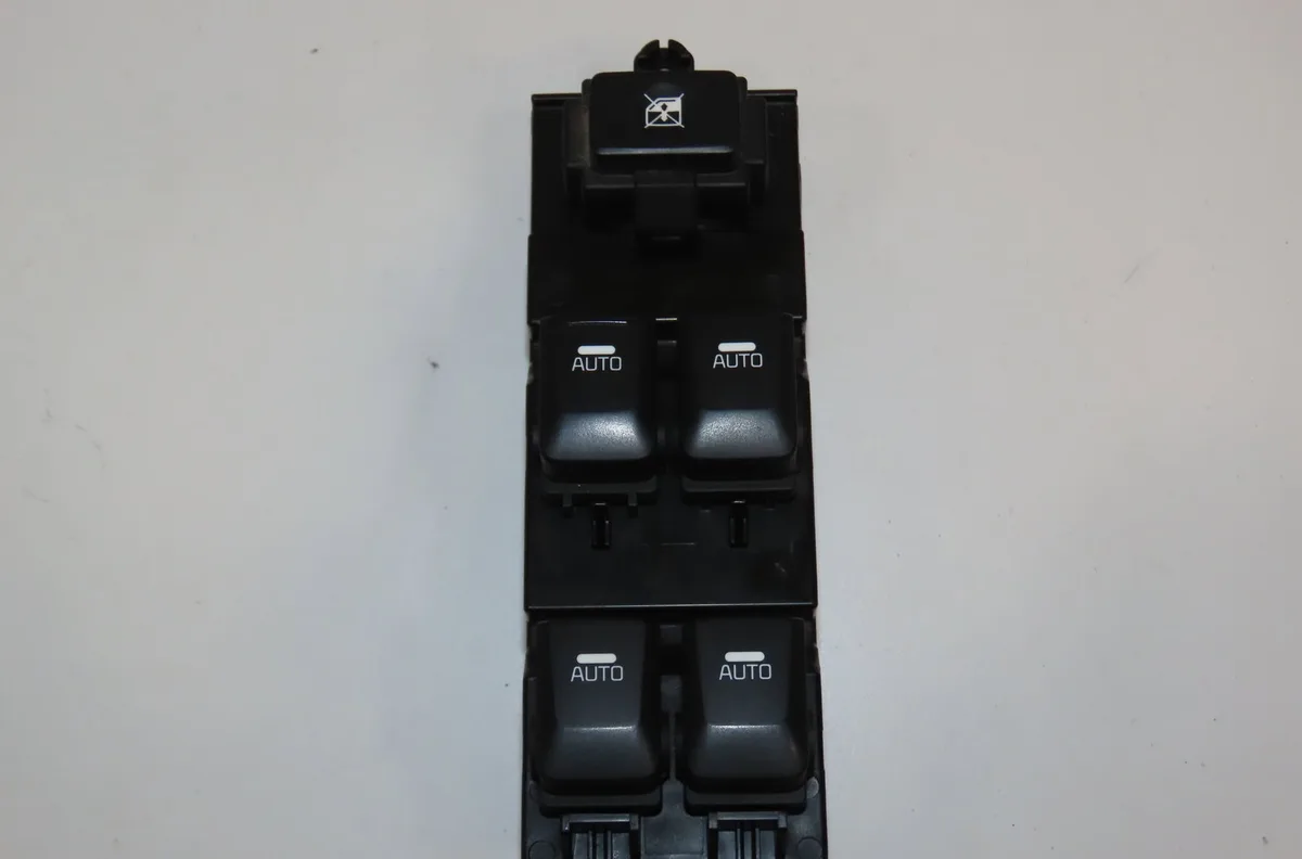 Commande lève-glace porte avant gauche Kia CEE'D Sportswagon (JD) 1.6 crdi 128 (2012-2015) occasion