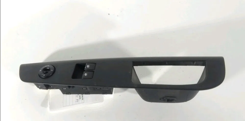 Commande lève-glace porte avant gauche Kia CEE'D SW (ED) 1.6 crdi 90 (2007-2012) occasion