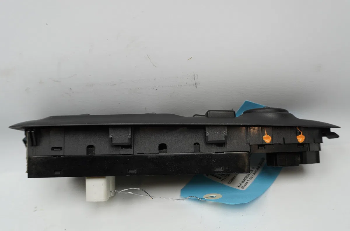 Commande lève-glace porte avant gauche Kia MAGENTIS II (MG) 2.0 crdi (2006-2010) occasion — photo 2