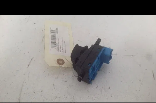 Commande lève-glace porte avant gauche Kia PICANTO I (SA) 1.1 crdi (2005-2011) 5 portes occasion — photo 4