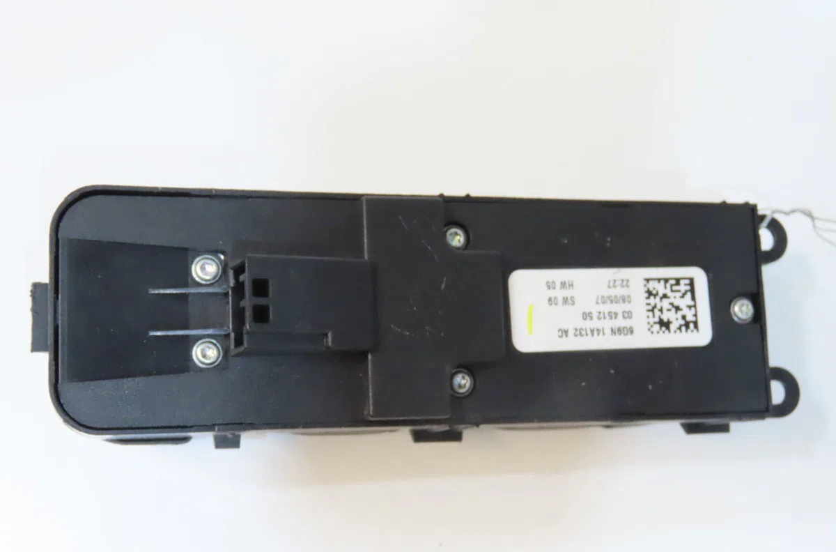 Commande lève-glace porte avant gauche Land rover FREELANDER 2 (L359) 2.2 td4 4x4 (2006-2014) occasion