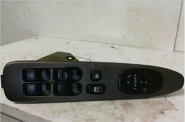 Commande lève-glace porte avant gauche LEXUS IS Phase 1 03-1999--12-2005 IS200 occasion