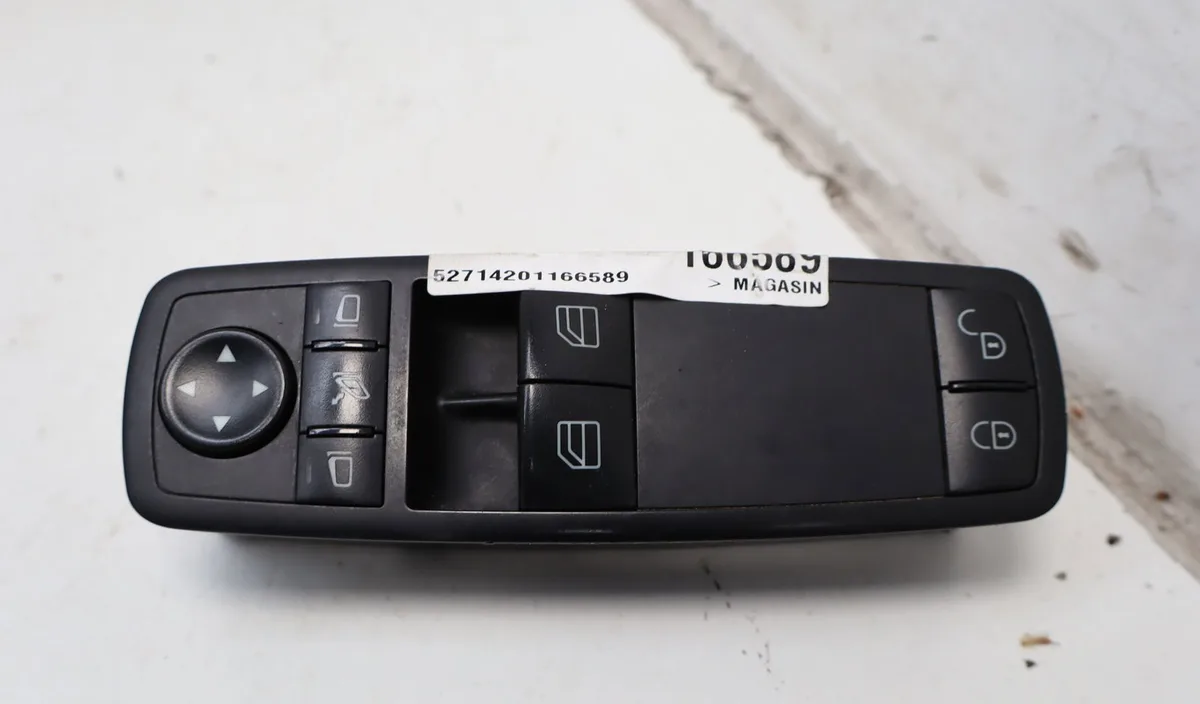 Commande lève-glace porte avant gauche Mercedes-benz CLASSE B Sports Tourer (W245) B 170 (245.232) (2005-2011) occasion