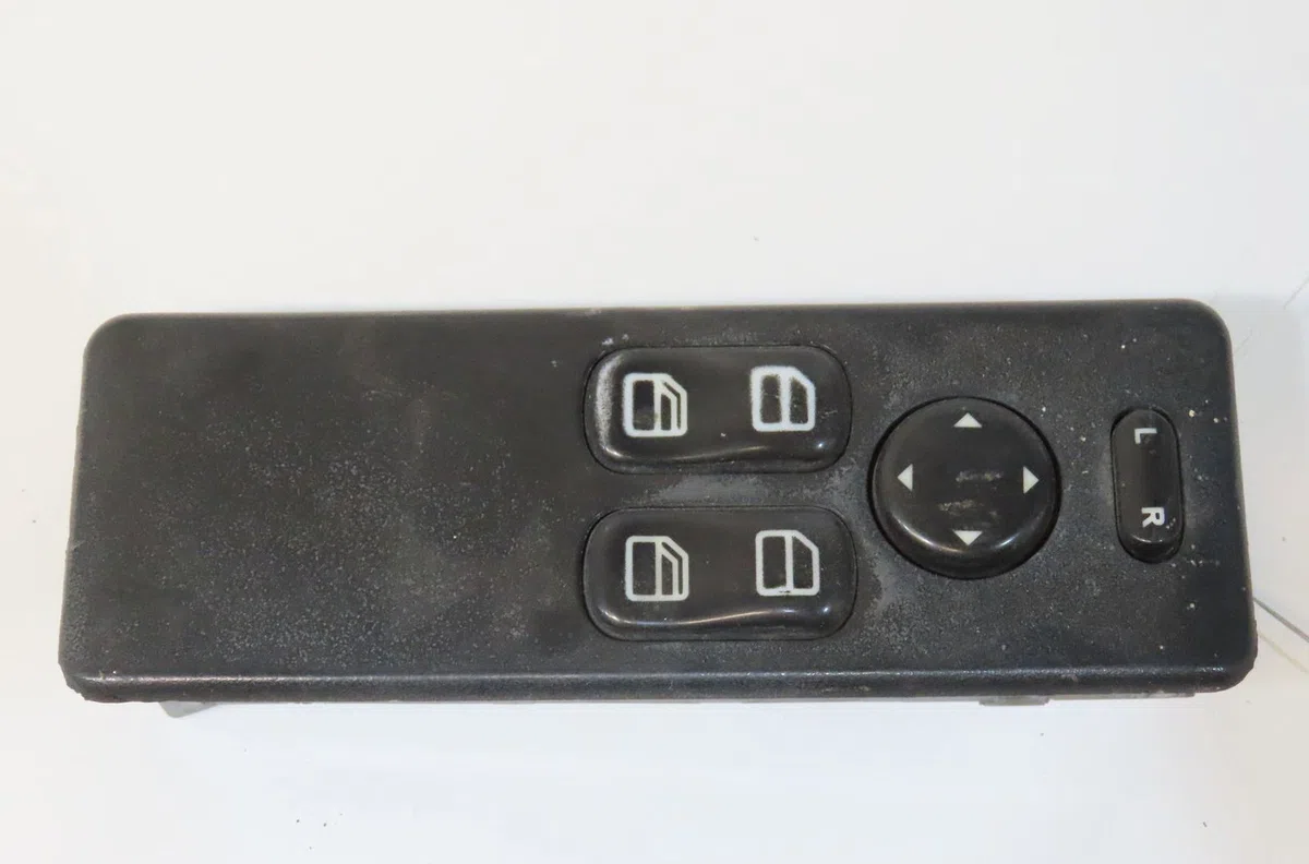 Commande lève-glace porte avant gauche Mercedes-benz VITO Camionnette (W638) 110 cdi 2.2 (638.094) (1999-2003) occasion — photo 3