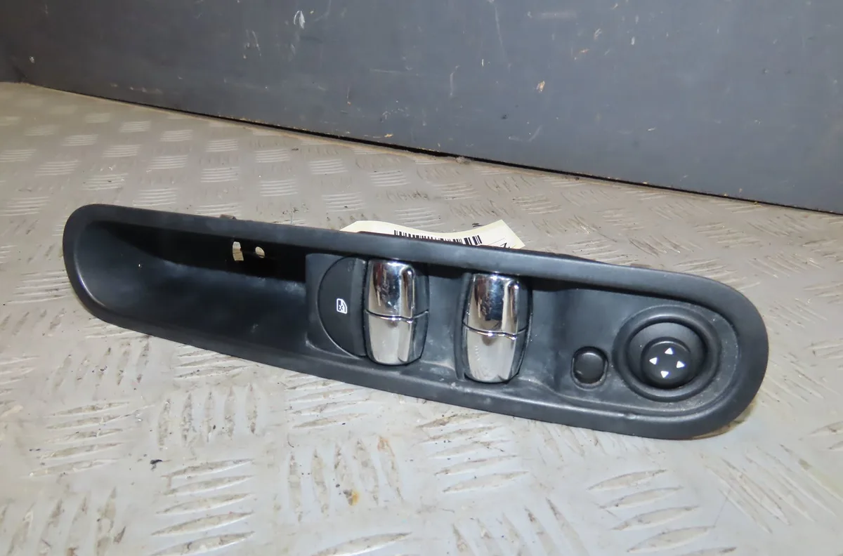 Commande lève-glace porte avant gauche Mini MINI COUNTRYMAN (R60) One d (2010-2016) occasion
