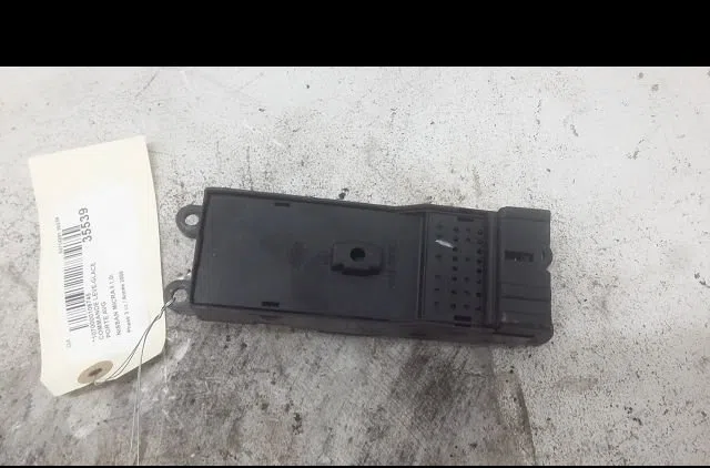 Commande lève-glace porte avant gauche Nissan MICRA II (K11) 1.0 i 16v (1992-2000) occasion — photo 2
