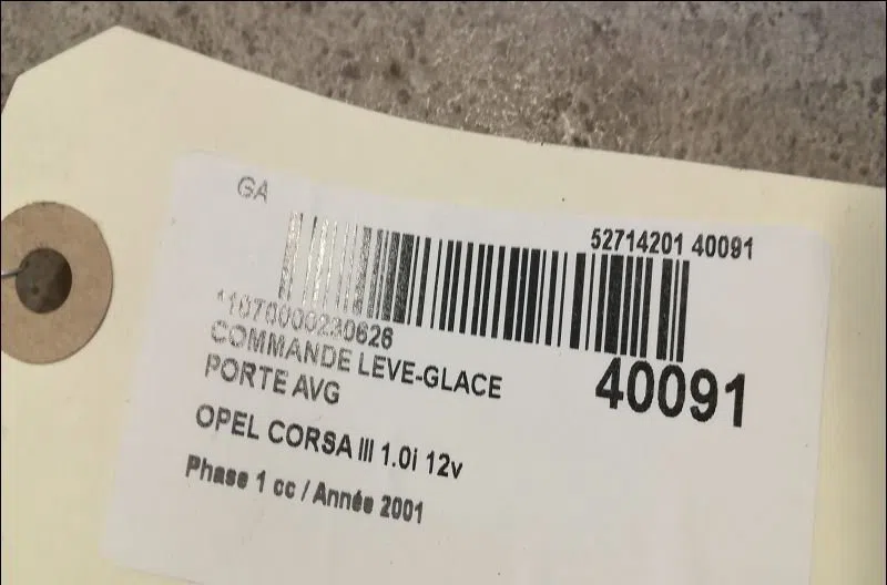 Commande lève-glace porte avant gauche Opel CORSA C (X01) 1.0 (f08, f68) (2000-2003) occasion — photo 3